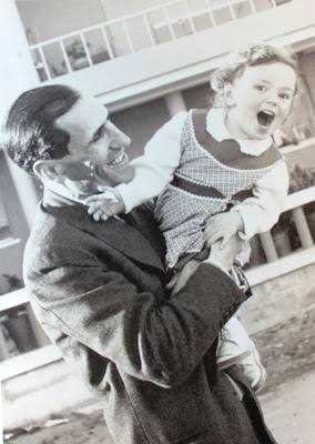 Miguel Torga con su hija Clara