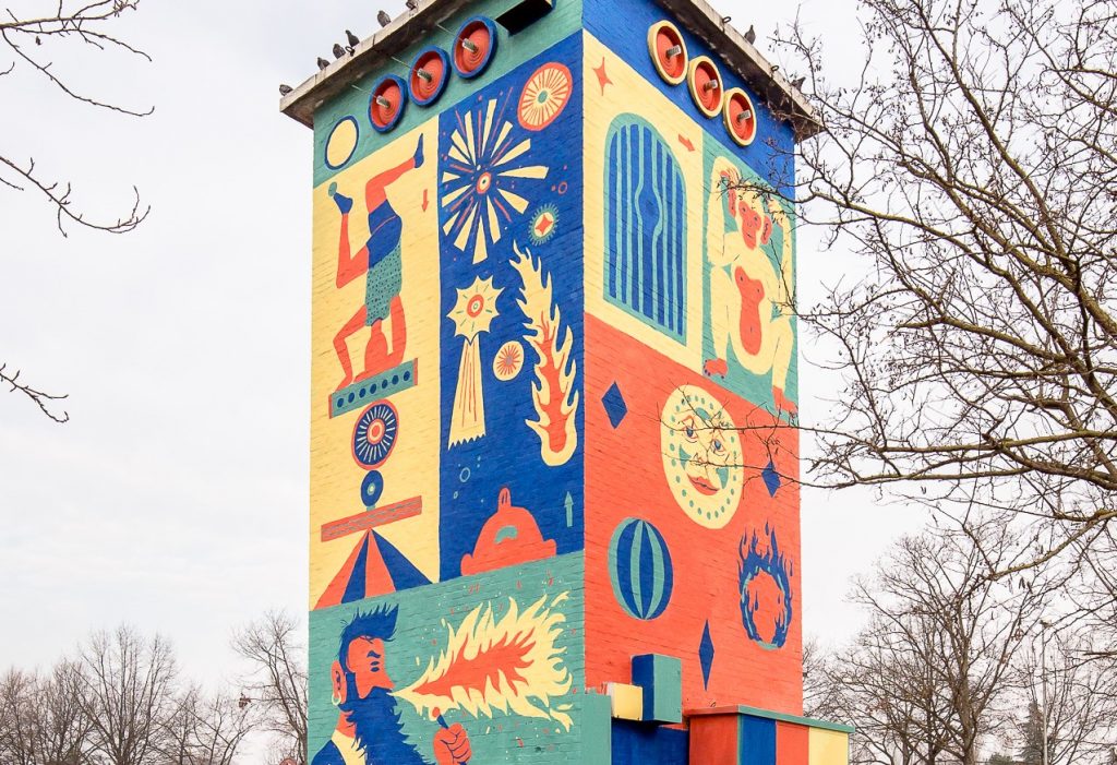 LUOGO COMUNE parees Odisea Cultural